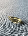 Zafiro amarillo de Sri Lanka-0.870ct-6.7x4.6mm