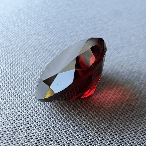 Granate rojo-0.985ct-6x3.7mm 2