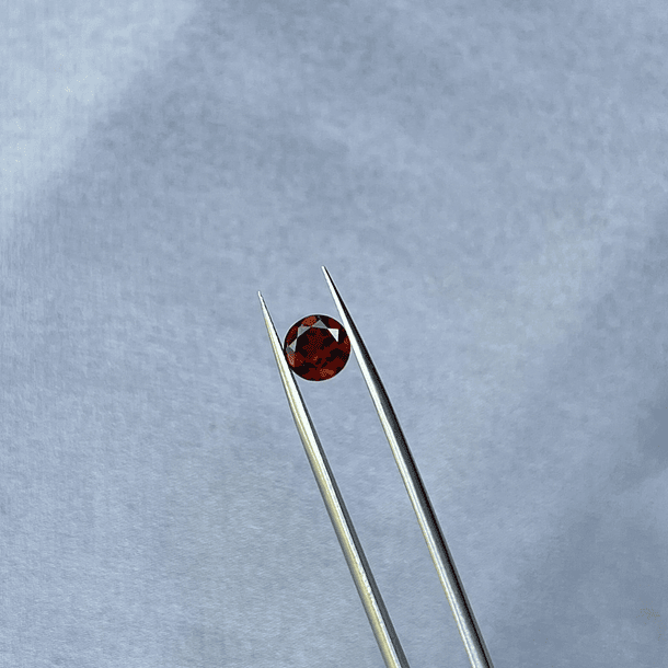 Granate rojo-1.275ct-6.6x3.5mm 1