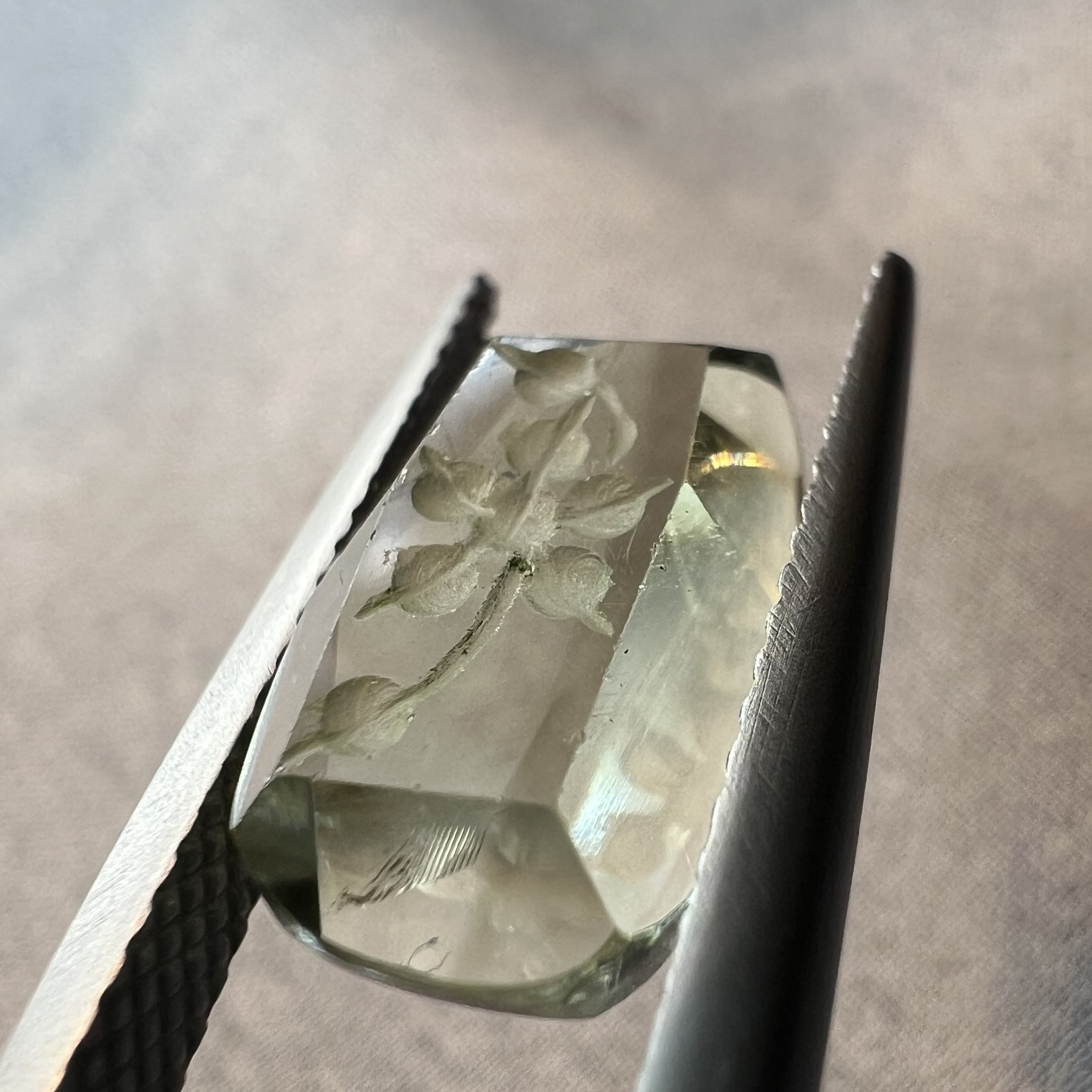 Amatista verde-4.875ct-13.2x8.4mm