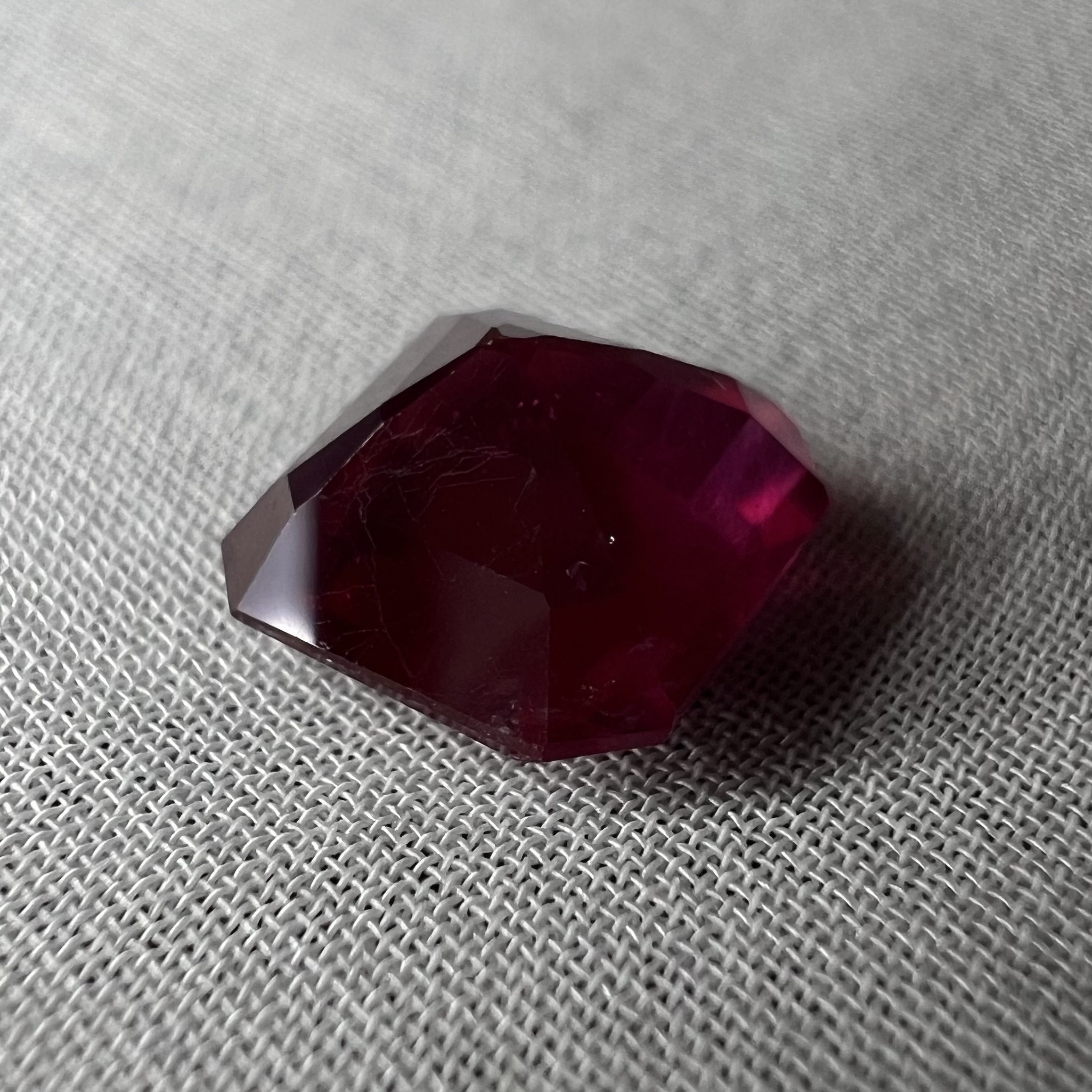 Rubí-1.845ct-6x6mm