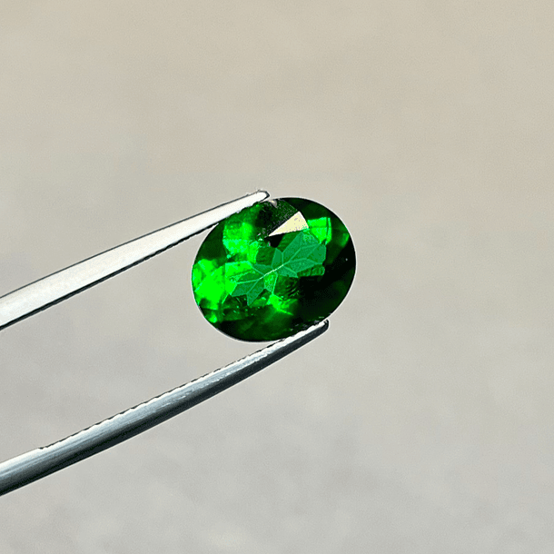 Topacio verde-5.30ct-11x9mm 1