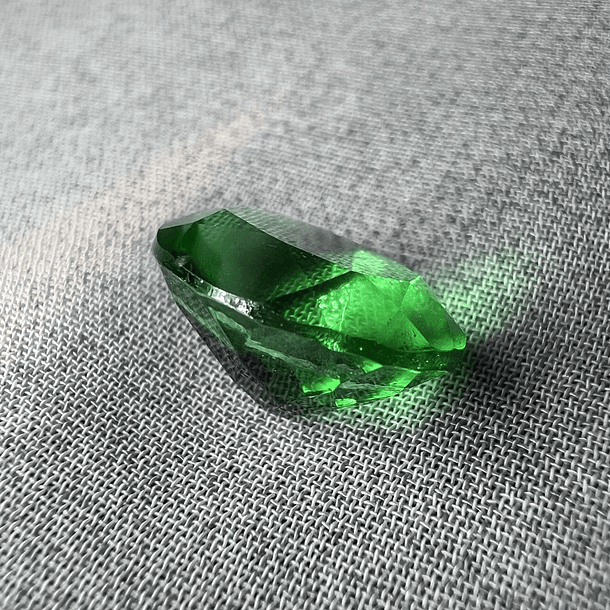 Topacio verde-5.30ct-11x9mm 3