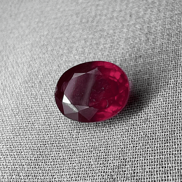 Rubí-1.800ct-8.1x6.2mm 1