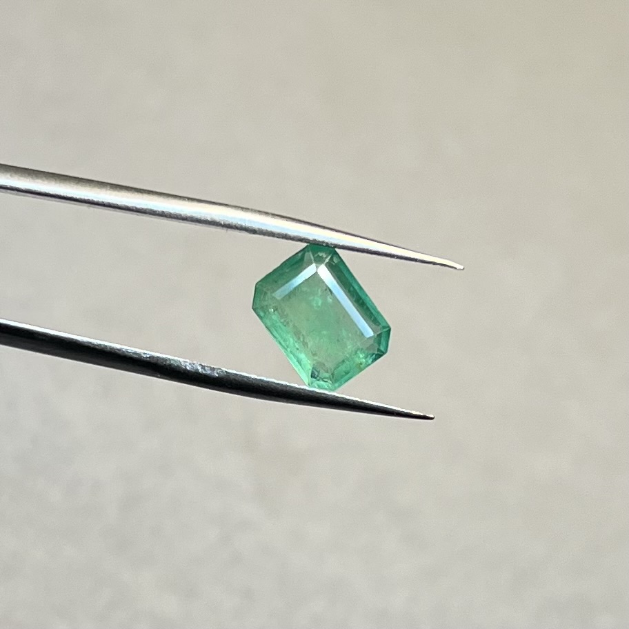 Esmeralda de Zambia-2.135ct-9.7x7.3x3.4mm