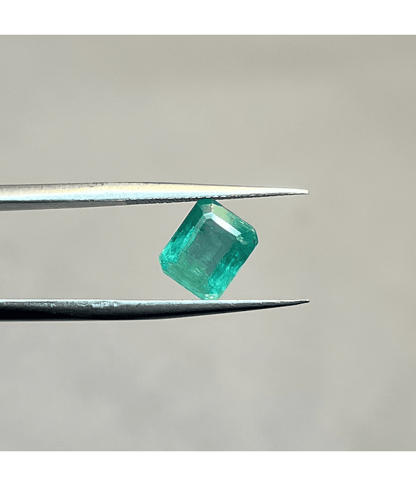 Esmeralda-1.85ct-7.5x6.3x4.3mm