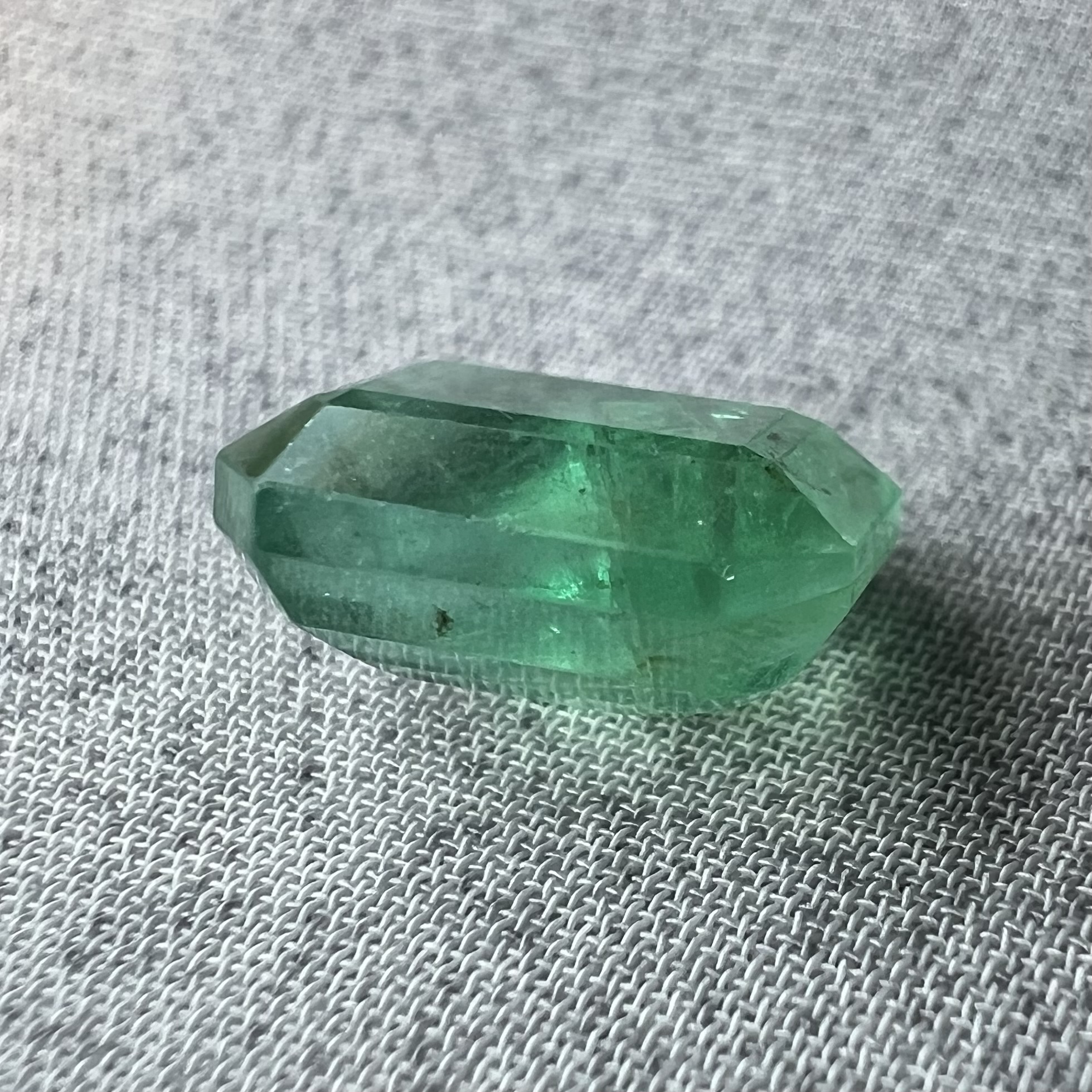 Esmeralda de Zambia-2.935ct-9.6x7x5mm