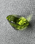 Peridoto pakistaní-1.705ct-8x6x5mm