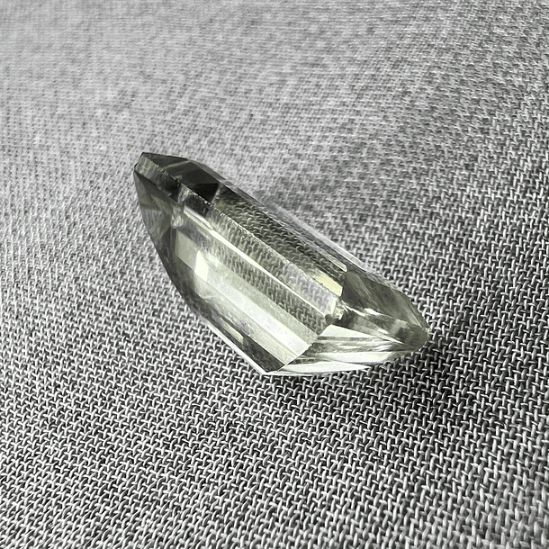 Amatista verde-2.485ct-11.8x5.8x4.3mm 2