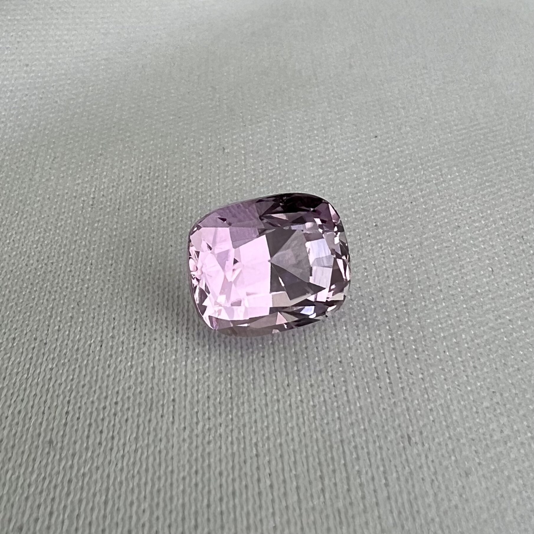 Kunzita-4.395ct-10x8x7.1mm