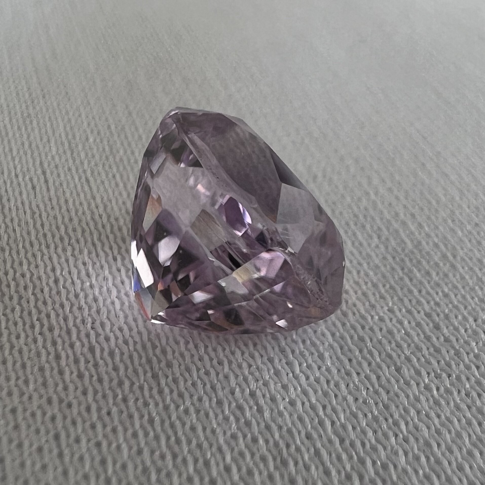 Kunzita-2.83ct-9x6.8x5.4mm