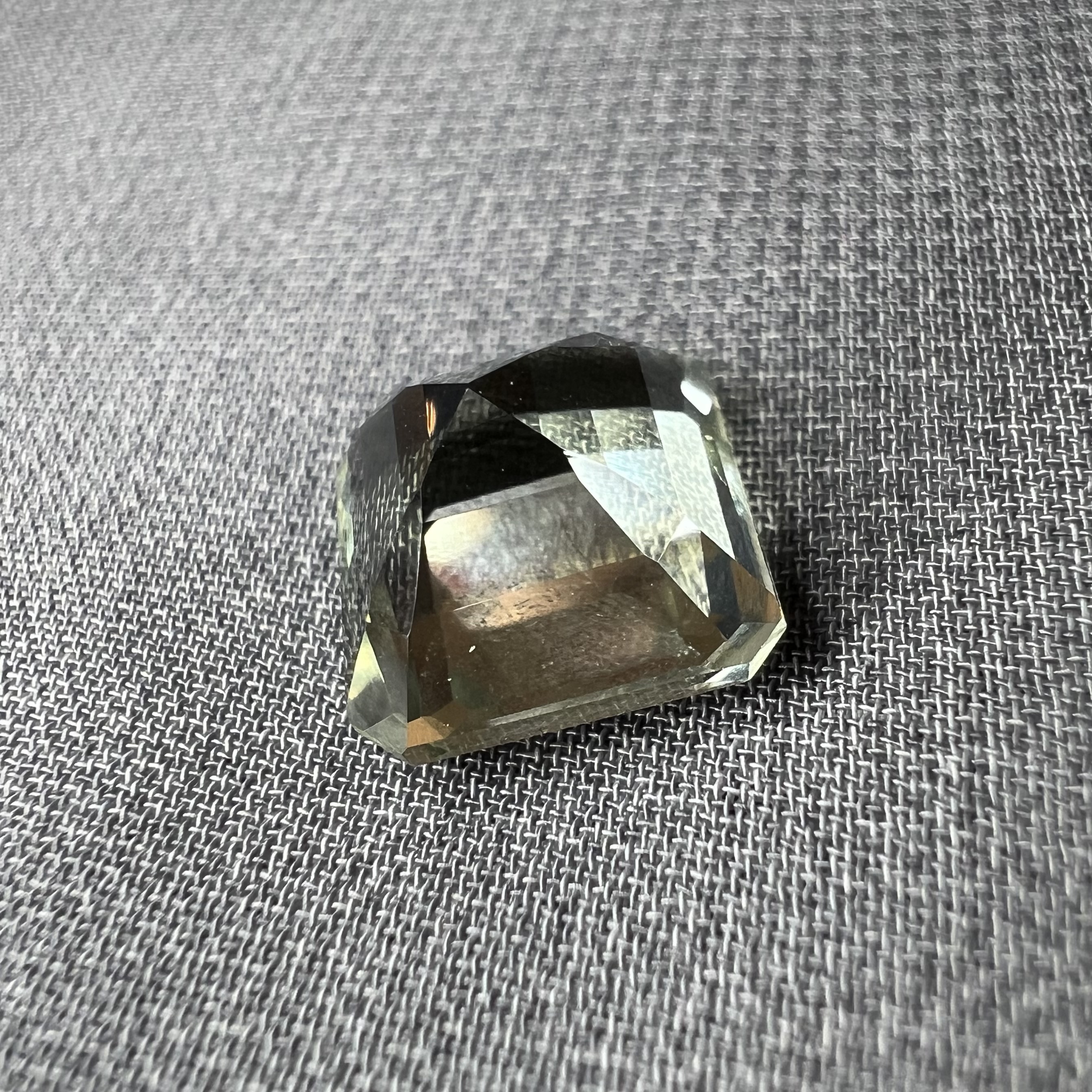 Amatista verde-2.49ct-8x8x5.8mm