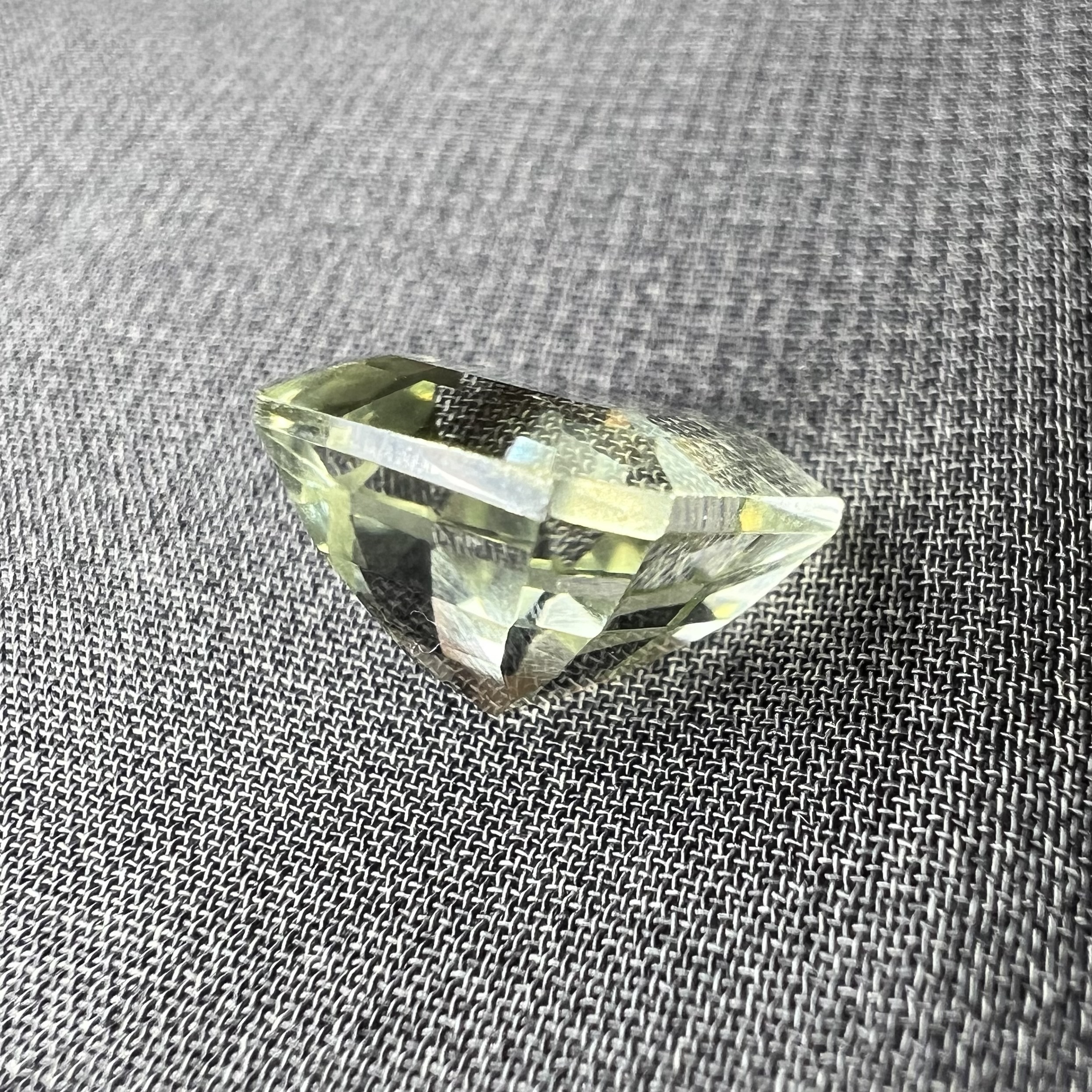 Amatista verde-4.590ct-9.8x9.7x7.5mm