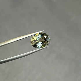 Amatista verde-2.675ct-10x8x5.7mm