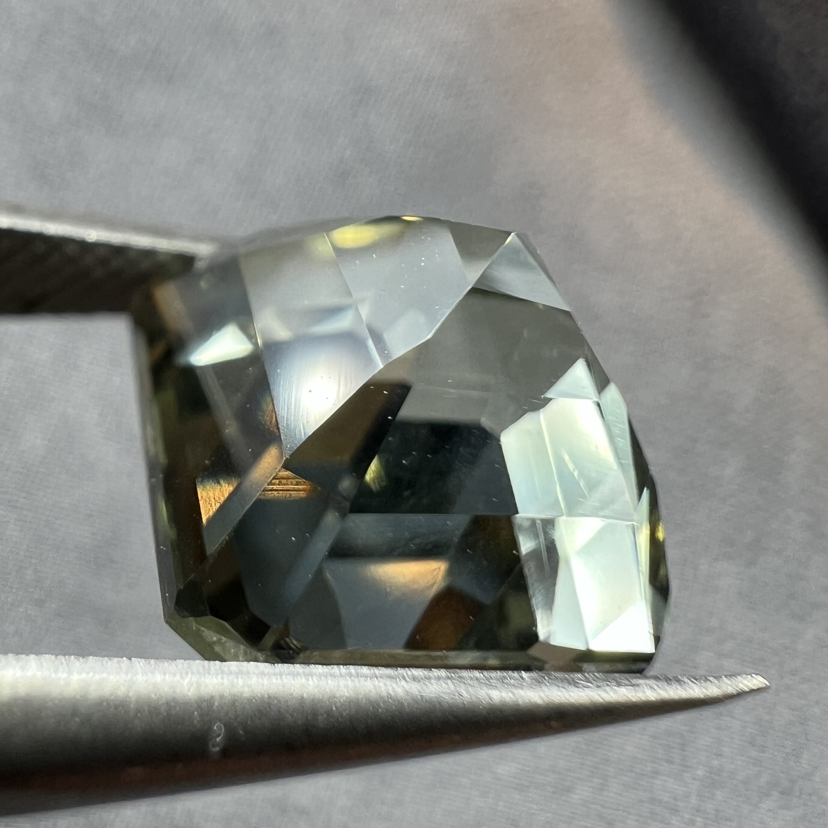 Amatista verde-3.54ct-9x9x6.5mm