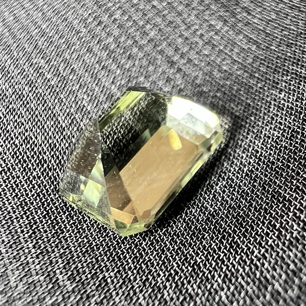 Amatista verde-3.515ct-10.1x7.8x6.1mm 3