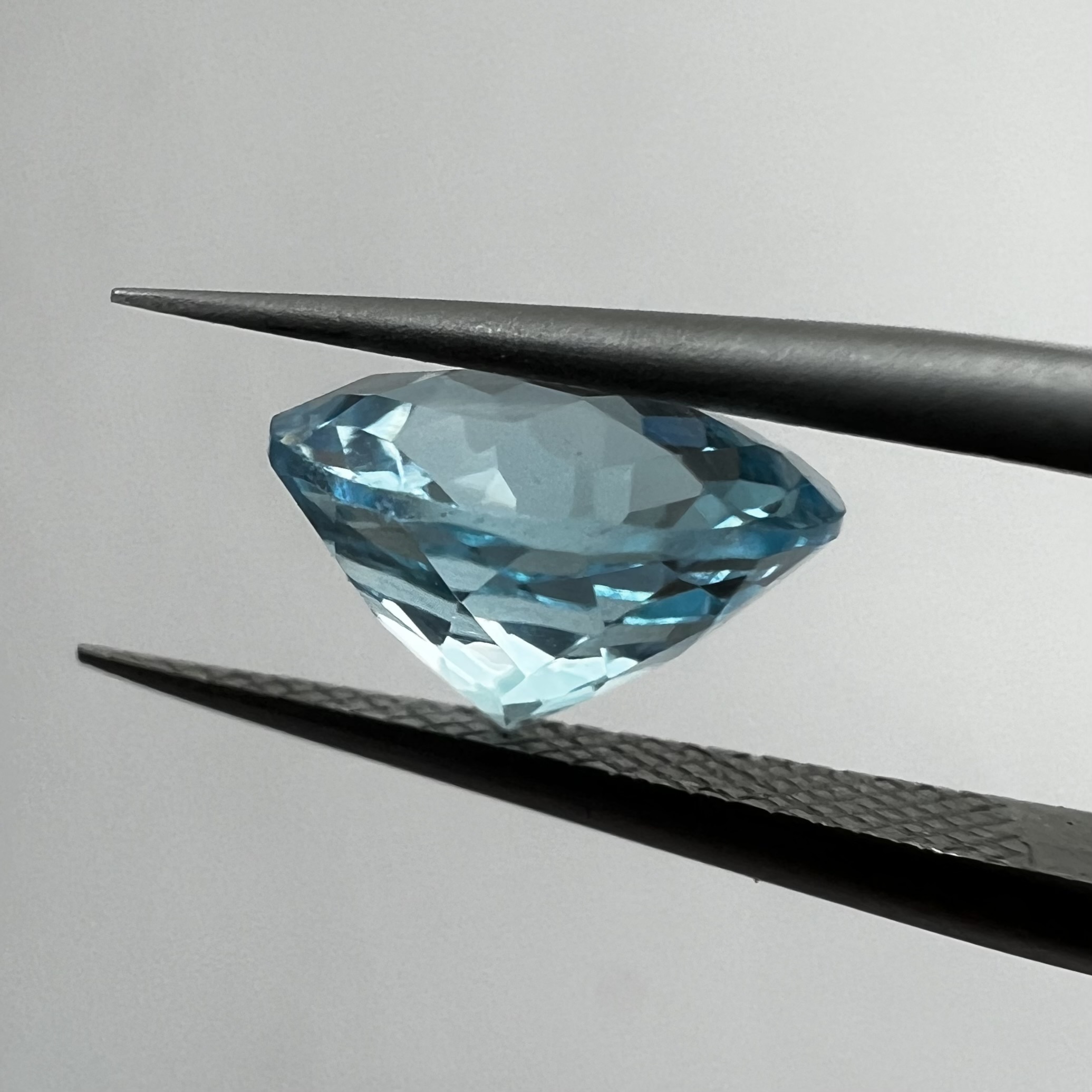 Topacio azul-3.15ct-9x9x5.1mm