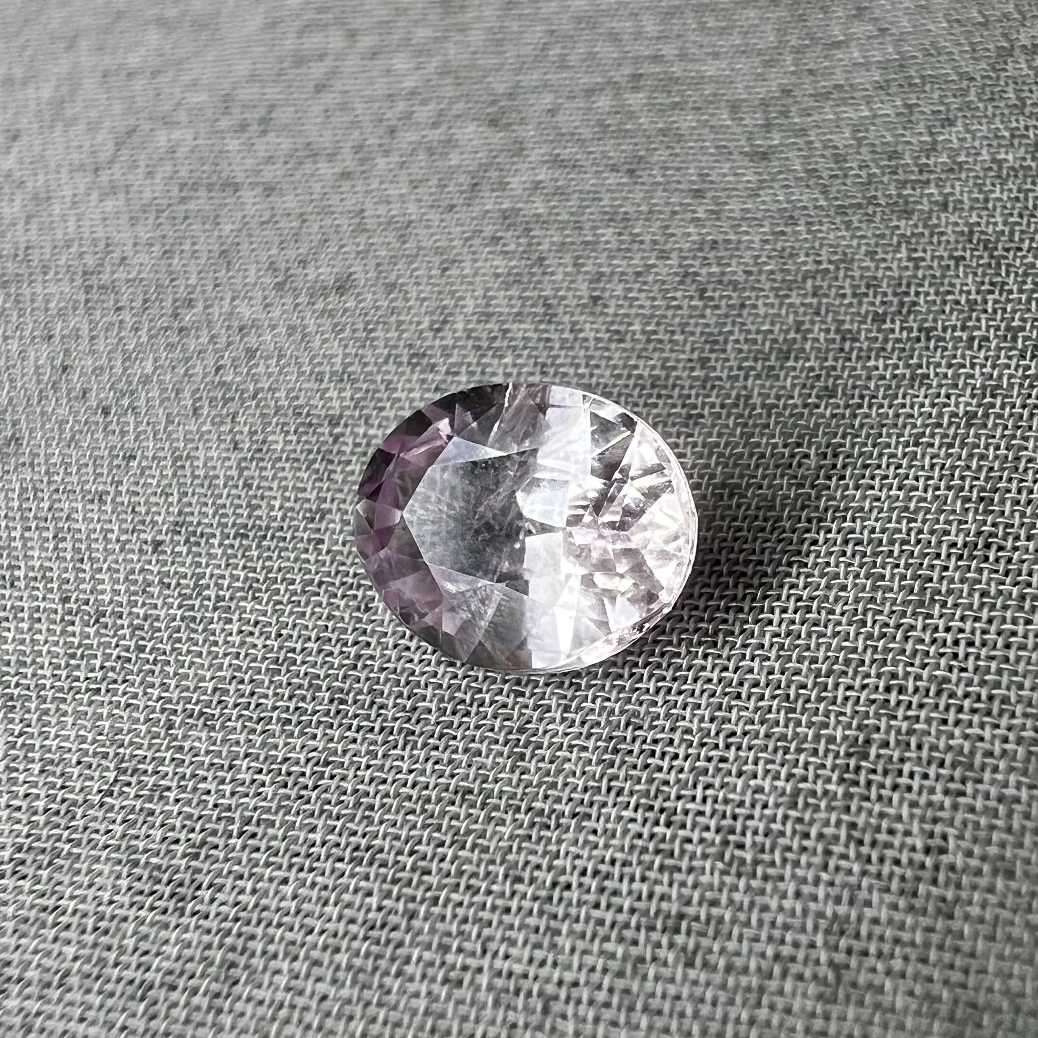 Zafiro rosa de Sri Lanka-1.240ct-7x5.5mm