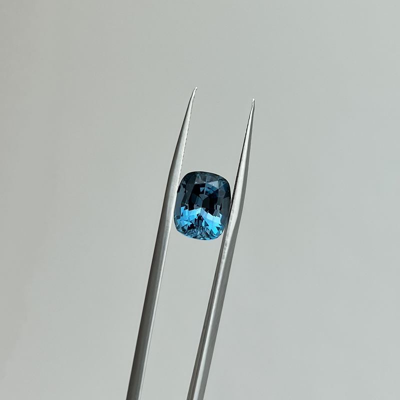 Topacio london blue-2.72ct-9x7.1x5mm