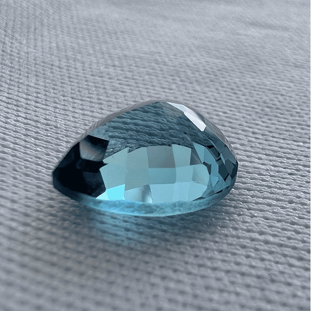 Topacio London Blue-1.095ct-7.8x6.2x3.2mm 4