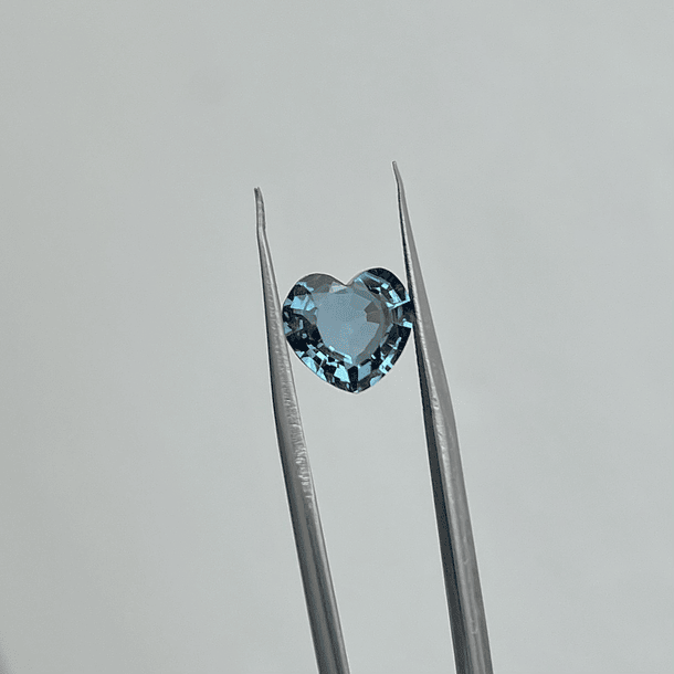 Topacio london blue-2.140ct-8x7.6x4.2mm 1