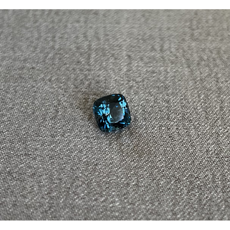 Topacio london blue-2.030ct-7.2x6.8x5.3mm