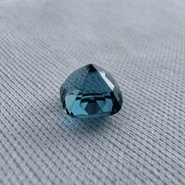 Topacio london blue-3.375ct-8x8x6.3mm 3