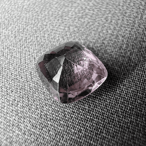 Espinela-2.35ct-8.8x7.7x3.8mm 3