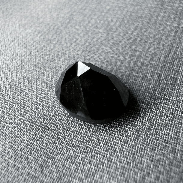 Espinela negra-3.10ct-9.1x7.1x5.5mm 2