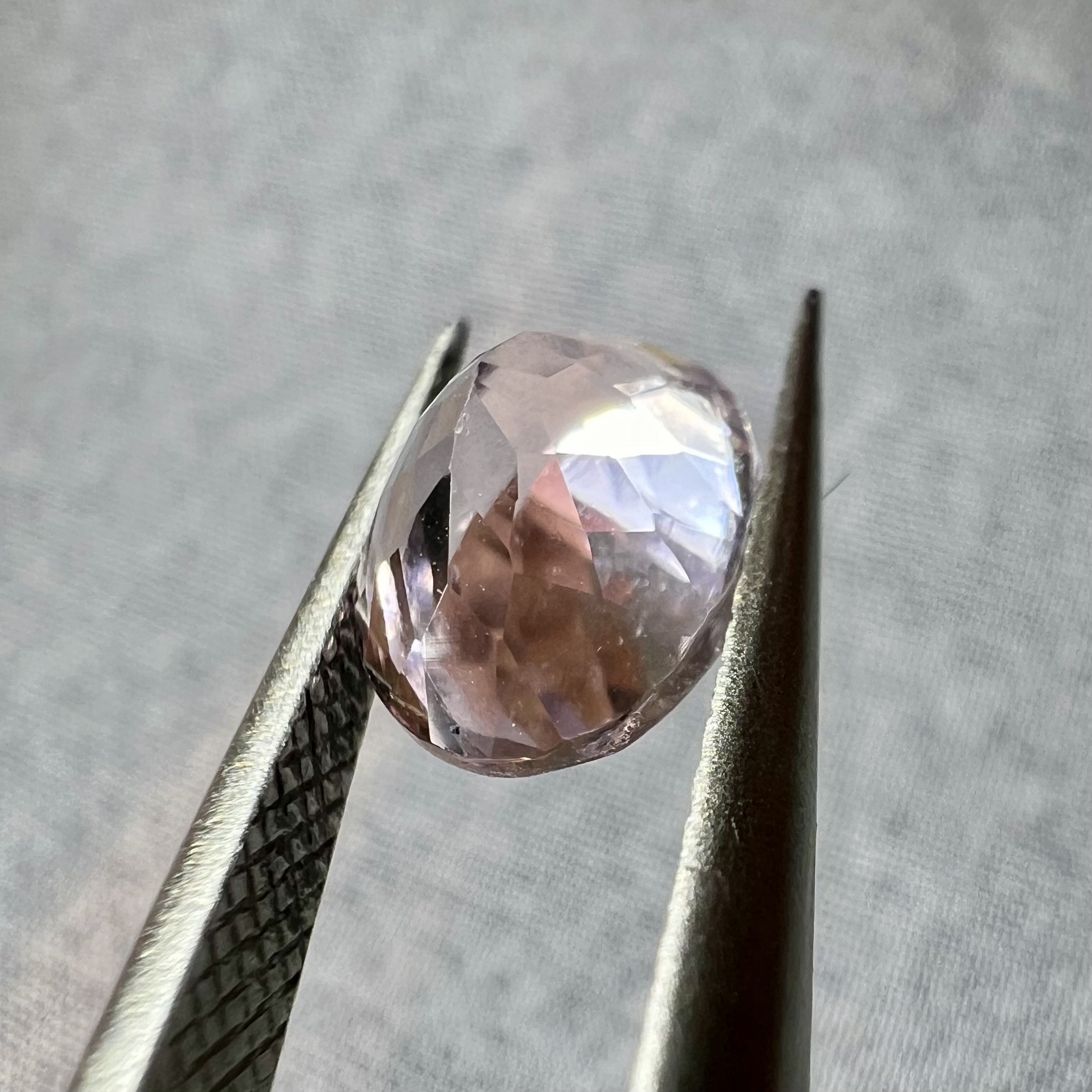 Morganita rosa-0.685ct-6.8x4.8mm