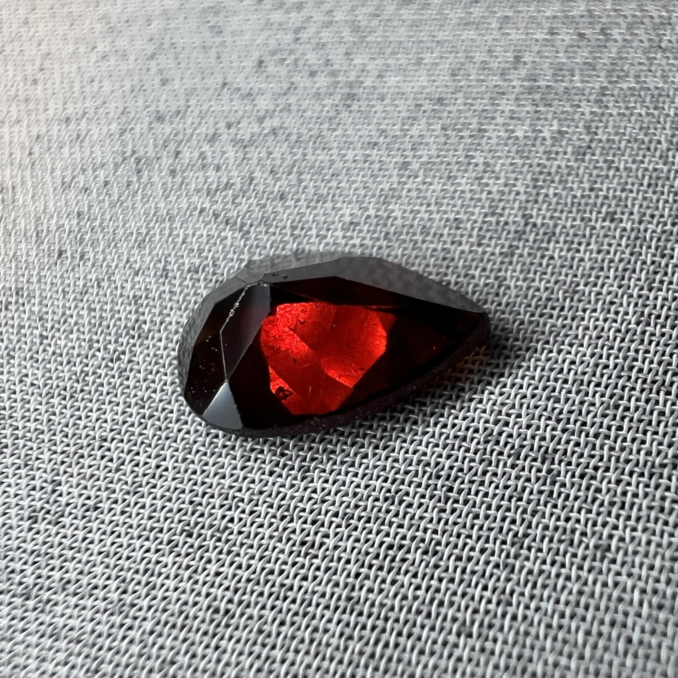 Granate rojo-1.415ct-9x7mm