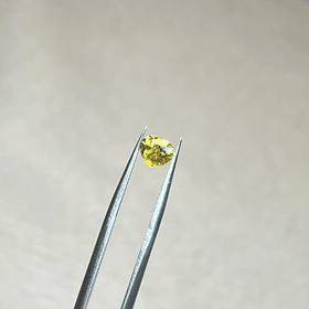 Granate malí-0.77ct-5.7x5.2x3.4mm