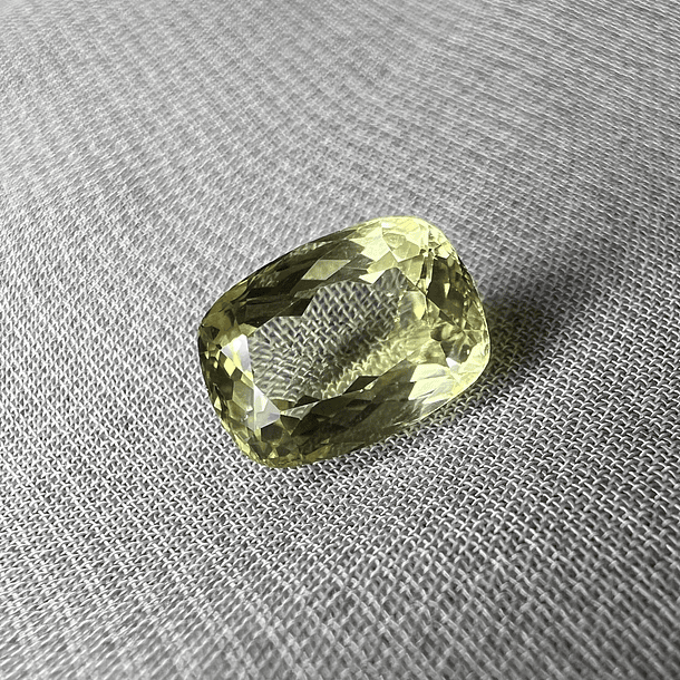 Escapolita-1.415ct-7.3x5.3x4.2mm 1