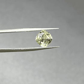 Escapolita-1.48ct-6.4x5.9x4.8mm