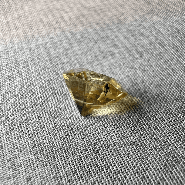 Circón natural gold-1.655ct-6.6x5.7x5.1mm 2