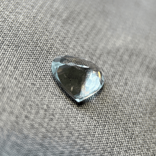 Aguamarina-1.96ct-9.5x8.3x5mm 3