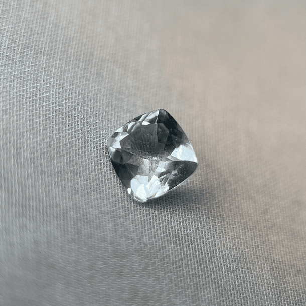 Aguamarina-1.06ct-6.9x6.8x3.6mm 1