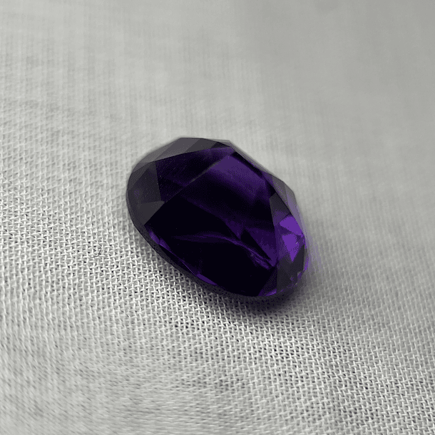 Amatista GIA-3.72ct-11.01x8.80x6.86mm 2