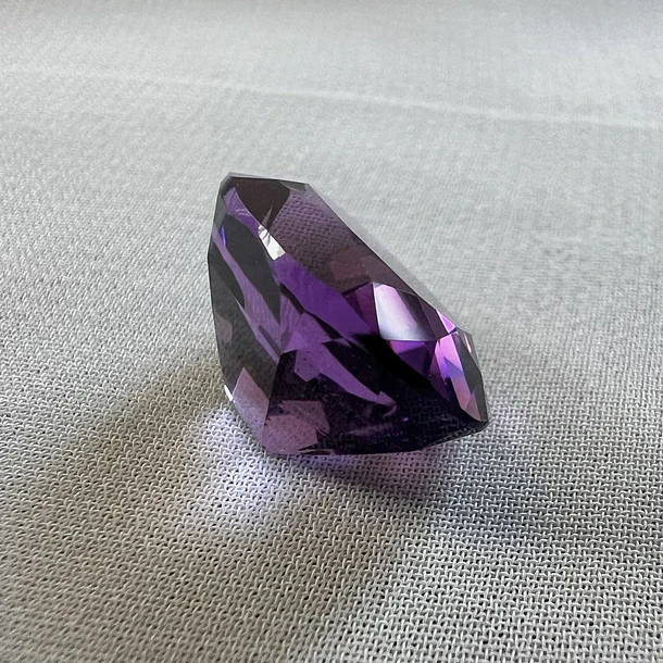 Amatista GIA-4.67ct-12.84x9.00x7.06mm 2