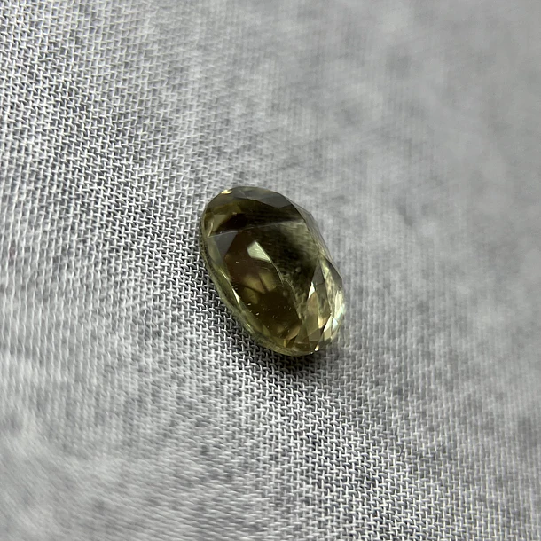 Zultanita GIA-1.62ct-7.90x6.31x4.47mm 3