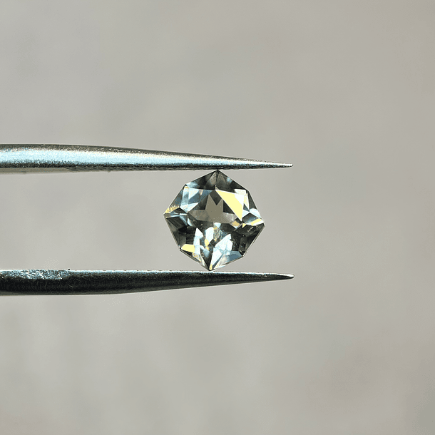 Zultanita certificada-1.37ct-6.65x6.52x4.42mm 1