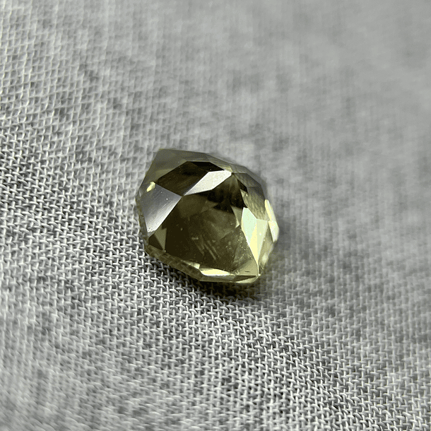 Zultanita certificada-1.37ct-6.65x6.52x4.42mm 2