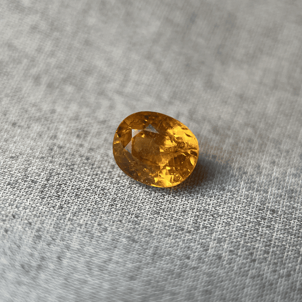 Granate espesartina fanta-2.250ct-7.2x5.9x5.2mm 2