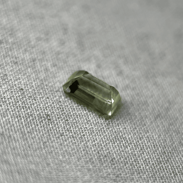 Tsavorita-0.315ct-5.1x3.3mm 2