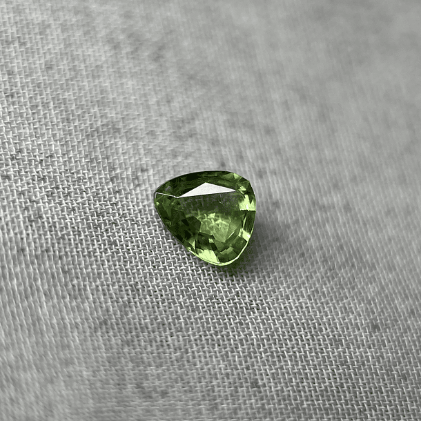 Tsavorita-0.460ct-4.6x5.1mm 1