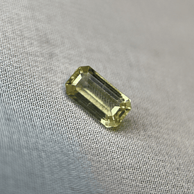 Escapolita-1.22ct-8.4x4.3x3.1mm