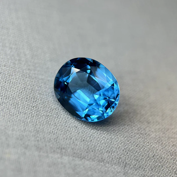 Topacio suizo GIA-6.16ct-12.14x10.15x6.63mm 1