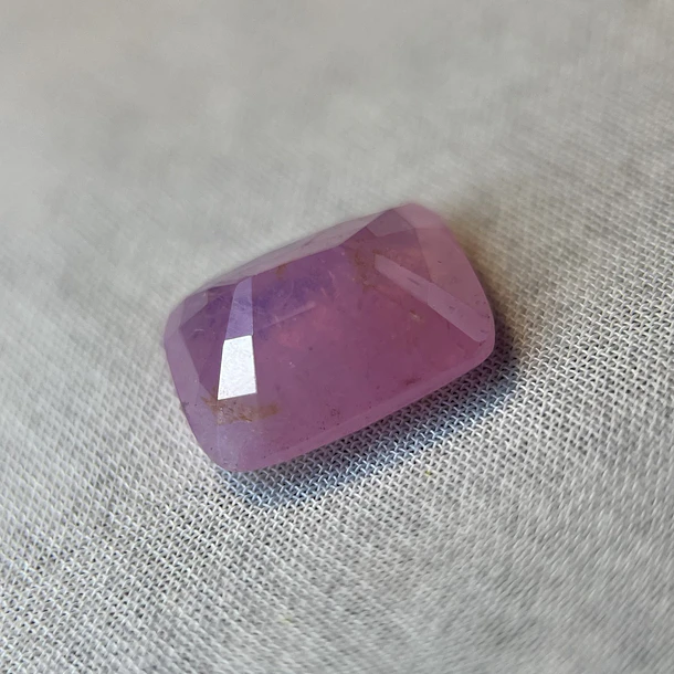 Zafiro Milky-6.095ct-11.3x9.3x5.5mm 2