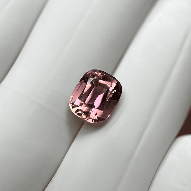 Turmalina rosa-2.64ct-8.73x7.35x5.89mm 1