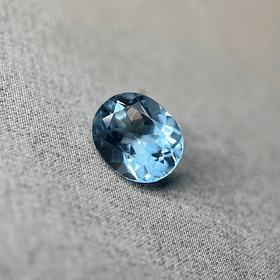 Topacio azul-3.52ct-9.8x8x6mm